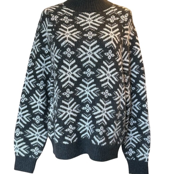 Old Navy Wool Blend Sweater Ski Winter Trendy Medium Tall - Picture 1 of 5